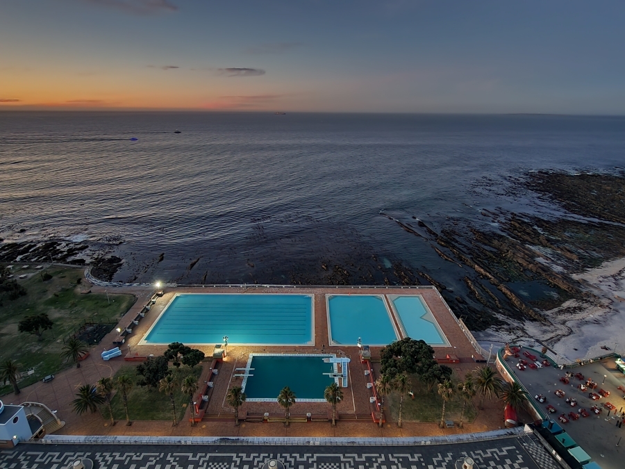 2 Bedroom Property for Sale in Sea Point Western Cape